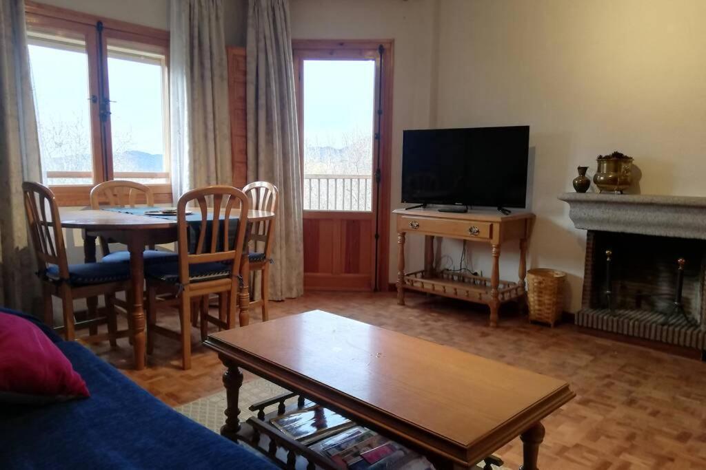 Apto. Rural Las Candelas. La Covatilla Διαμέρισμα Candelario Εξωτερικό φωτογραφία